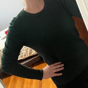 ANN TAYLOR long sleeve, lightweight sweater, form fitting in forest green